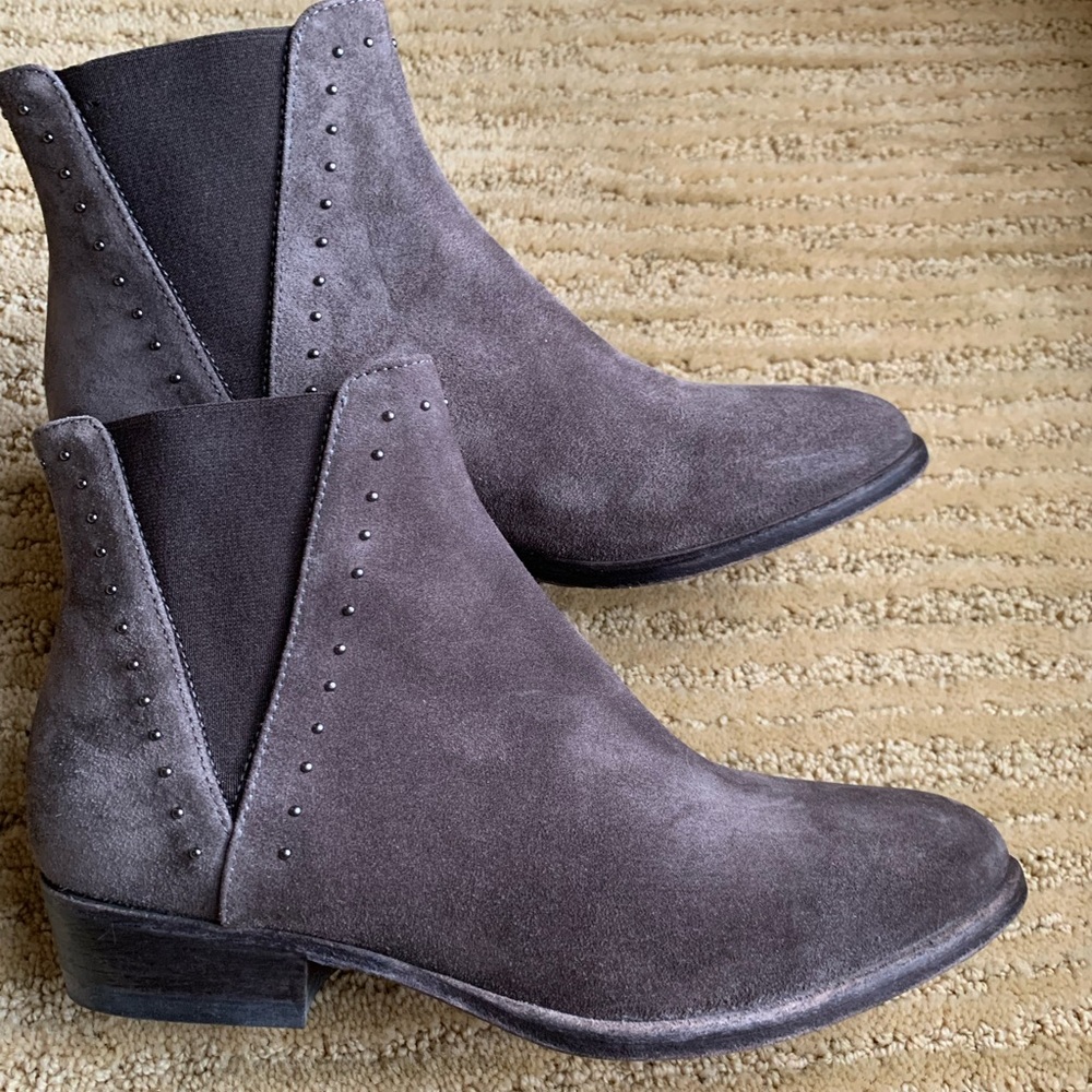 NWT AGL Suede leather booties.